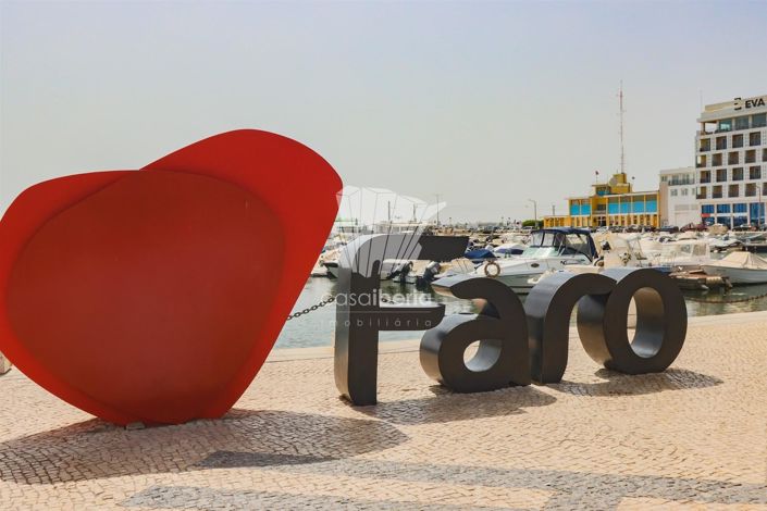 Image No.14-3 Bed Apartment for sale