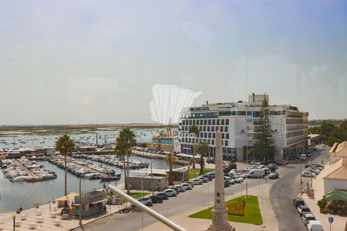 Image No.17-3 Bed Apartment for sale