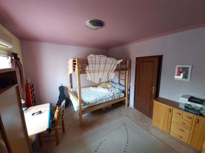 Image No.15-3 Bed House for sale