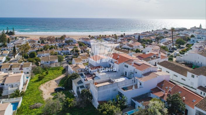 Image No.22-3 Bed House for sale