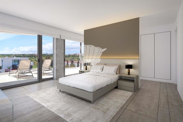 Image No.11-3 Bed House for sale