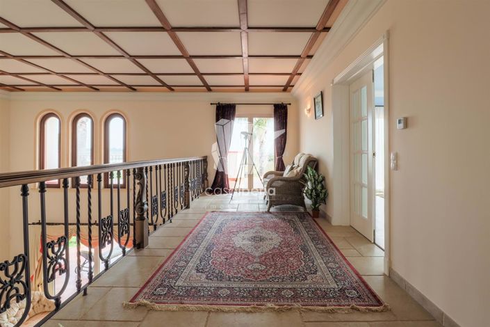 Image No.17-5 Bed House for sale