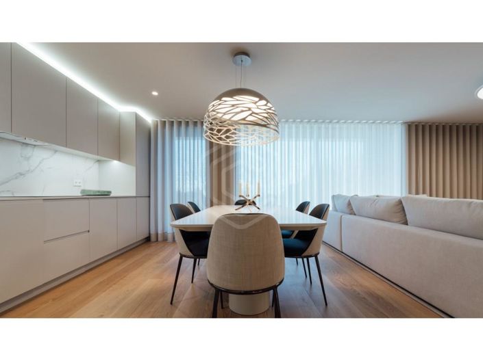 Image No.3-4 Bed Apartment for sale