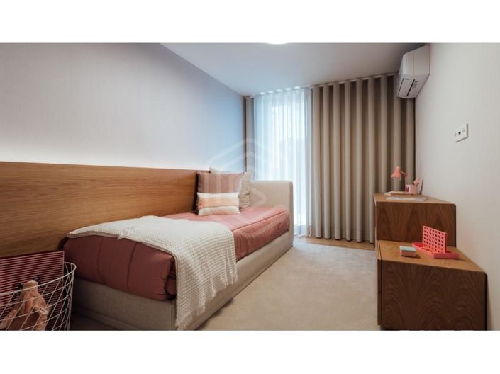 Image No.19-4 Bed Apartment for sale