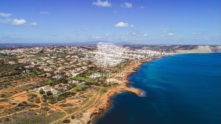 Image No.12-3 Bed House for sale