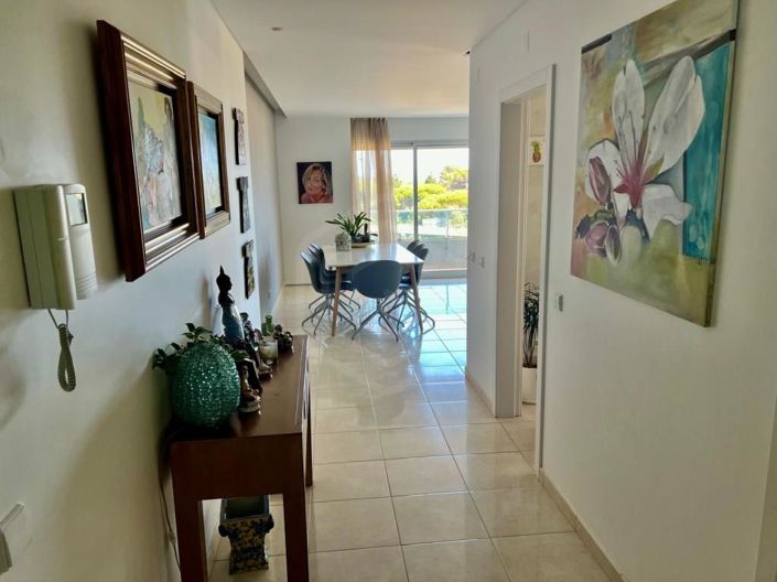 Image No.12-3 Bed Apartment for sale