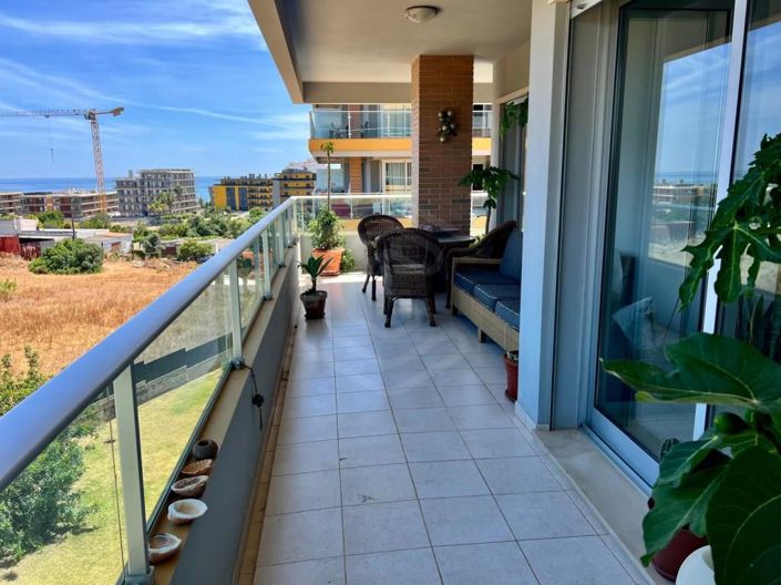 Image No.25-3 Bed Apartment for sale