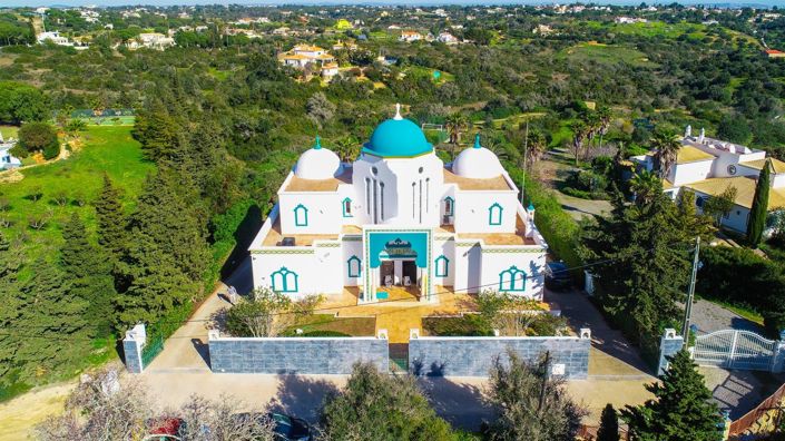 Image No.1-5 Bed House for sale