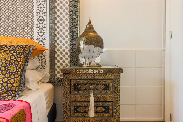 Image No.19-5 Bed House for sale