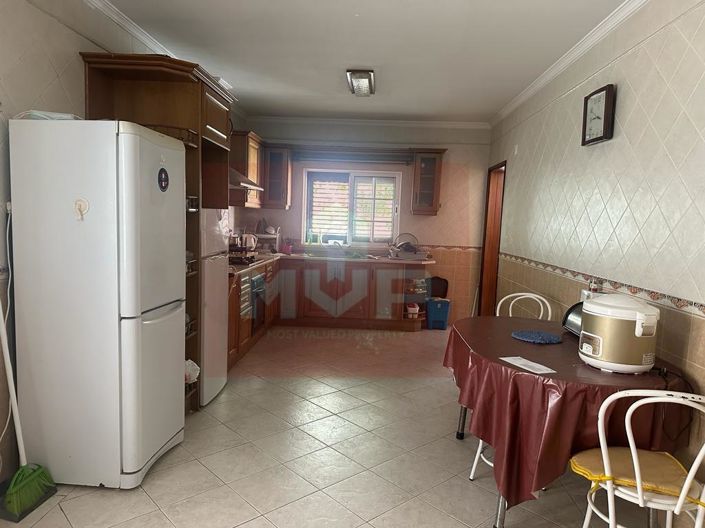 Image No.15-5 Bed House for sale