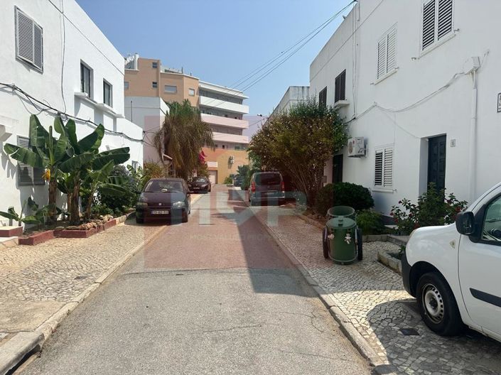 Image No.7-5 Bed House for sale