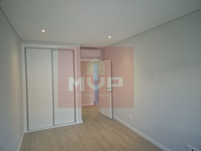 Image No.15-3 Bed Apartment for sale