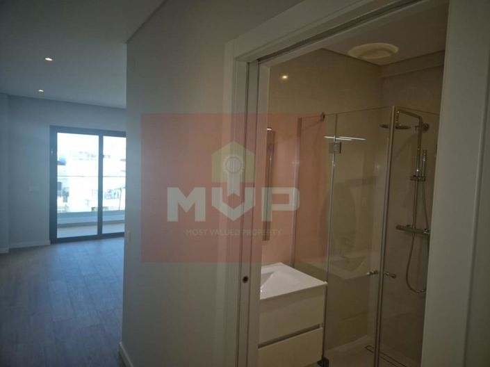 Image No.19-3 Bed Apartment for sale