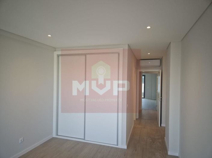 Image No.22-3 Bed Apartment for sale