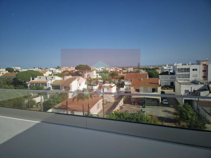 Image No.35-3 Bed Apartment for sale