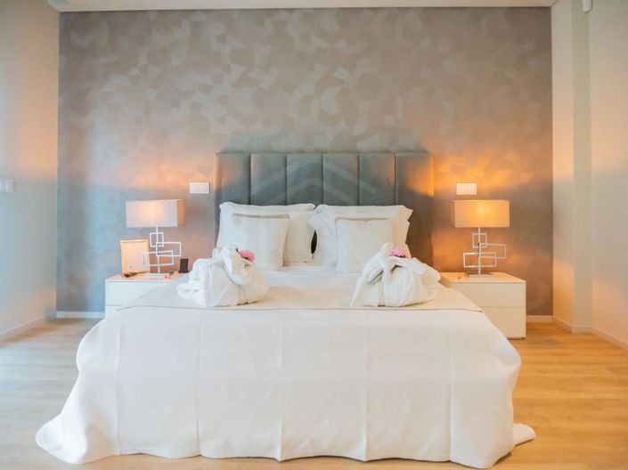 Image No.13-8 Bed House for sale