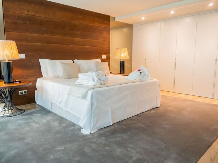 Image No.27-8 Bed House for sale