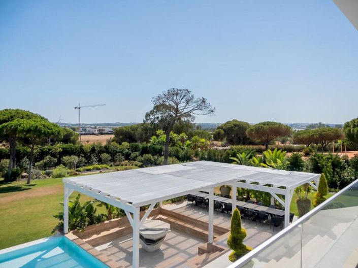 Image No.32-8 Bed House for sale