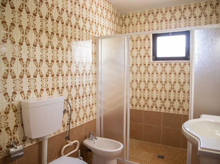 Image No.32-5 Bed House for sale