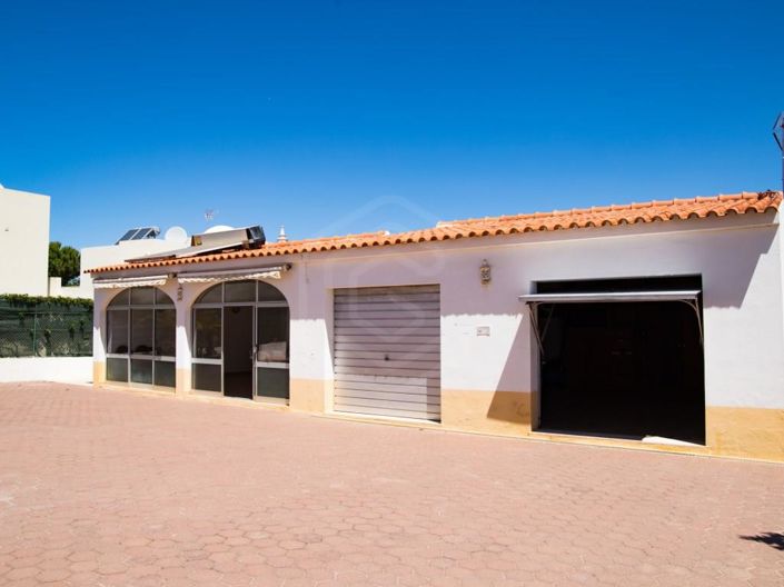 Image No.37-5 Bed House for sale