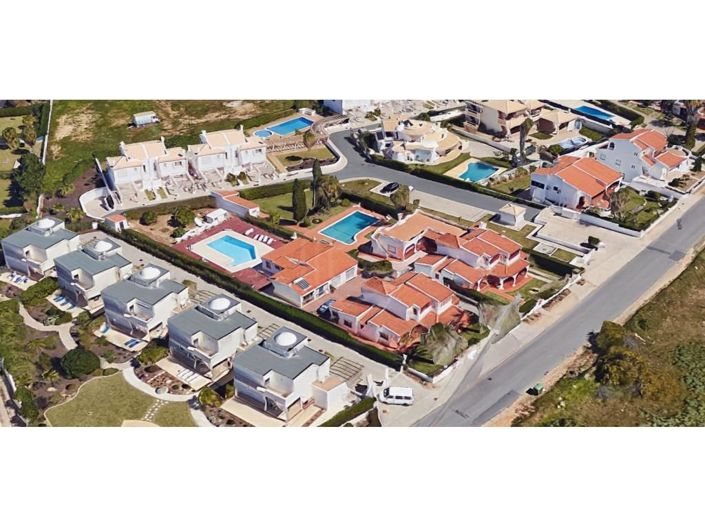 Image No.50-5 Bed House for sale