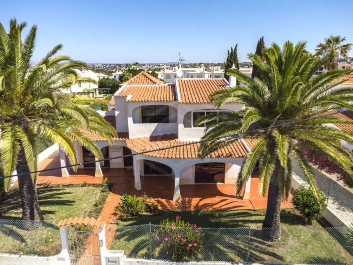 Image No.52-5 Bed House for sale