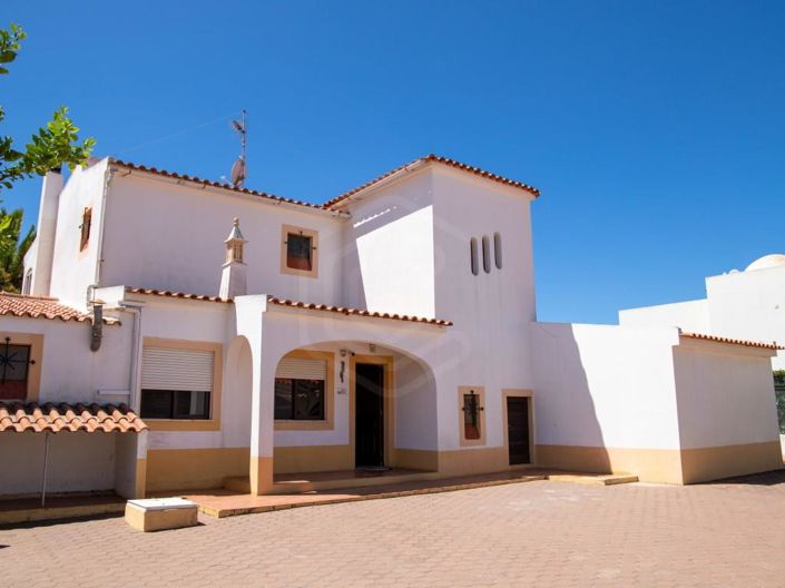 Image No.60-5 Bed House for sale