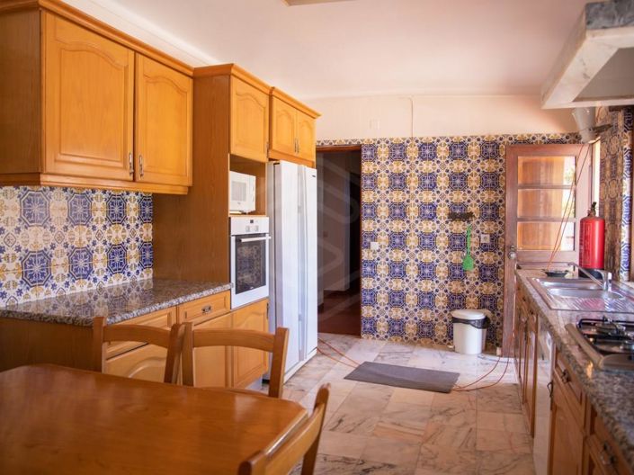 Image No.7-5 Bed House for sale