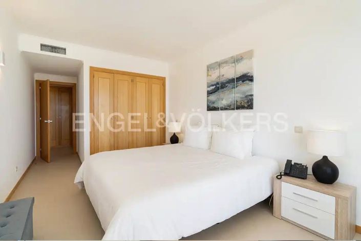 Image No.10-1 Bed Apartment for sale