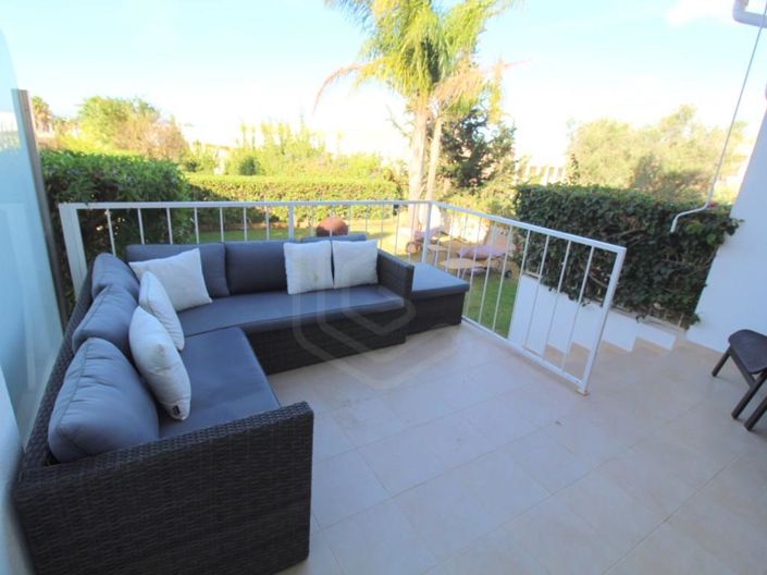 Image No.13-2 Bed House for sale