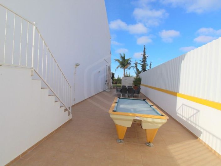 Image No.17-2 Bed House for sale