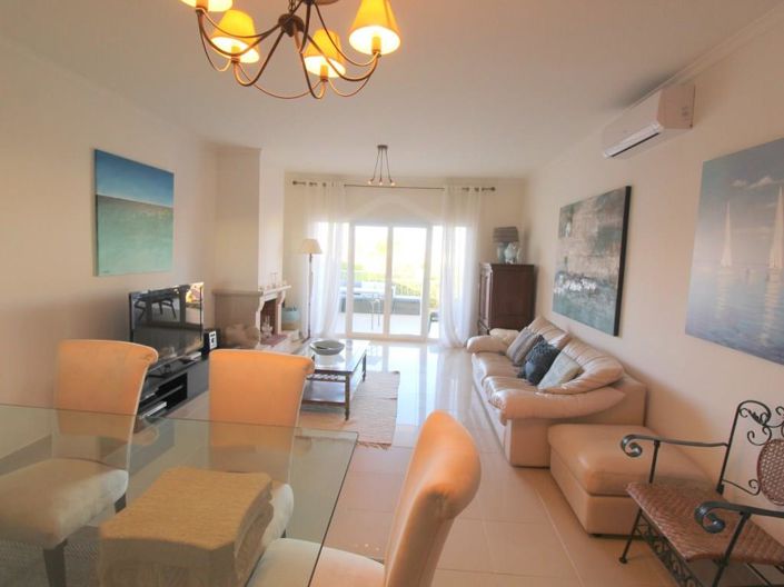 Image No.5-2 Bed House for sale