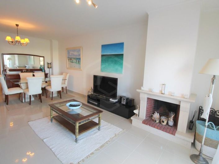 Image No.9-2 Bed House for sale