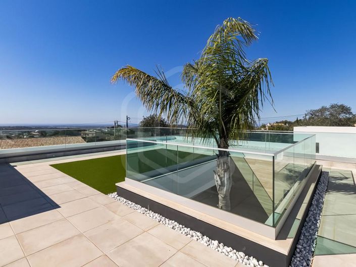 Image No.22-5 Bed House for sale