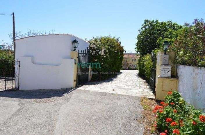 Image No.35-9 Bed House for sale