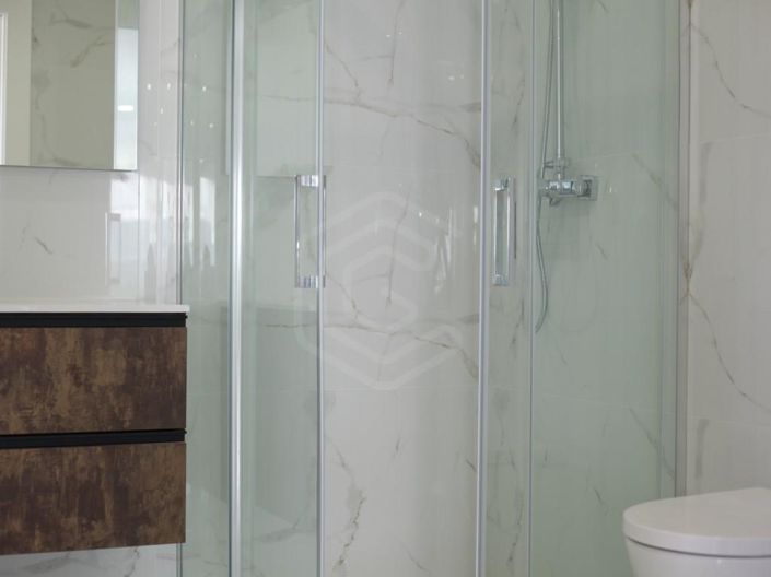 Image No.14-4 Bed House for sale