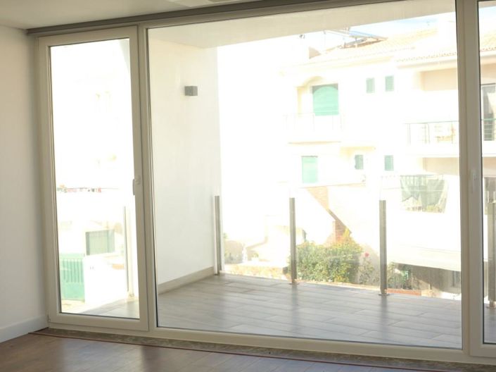 Image No.19-4 Bed House for sale