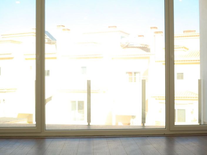 Image No.22-4 Bed House for sale