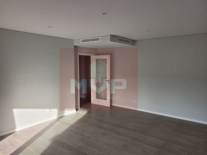 Image No.21-2 Bed Apartment for sale