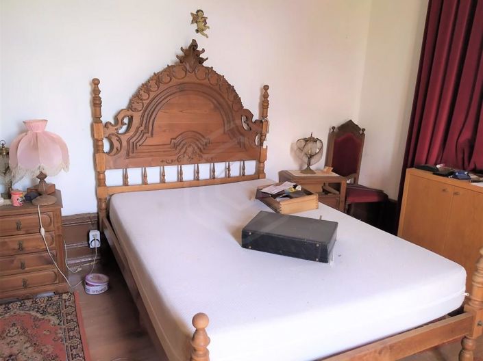 Image No.20-7 Bed House for sale