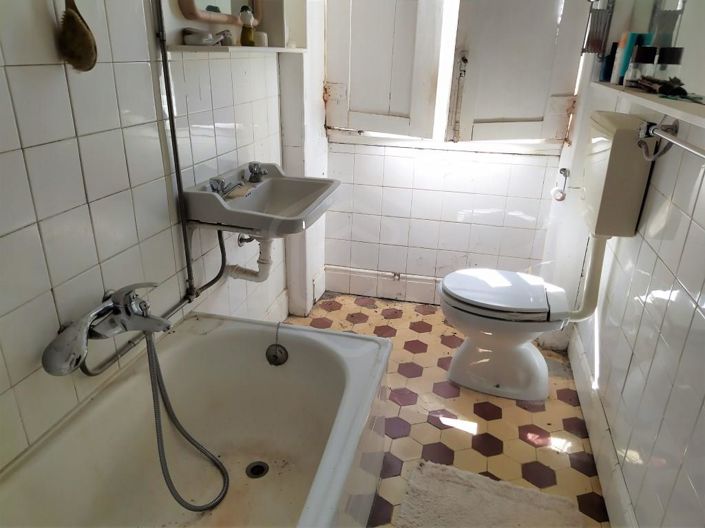 Image No.22-7 Bed House for sale