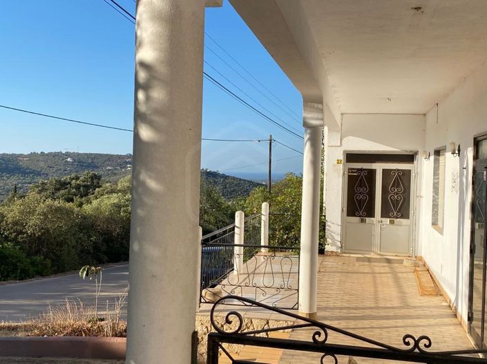 Image No.11-3 Bed House for sale