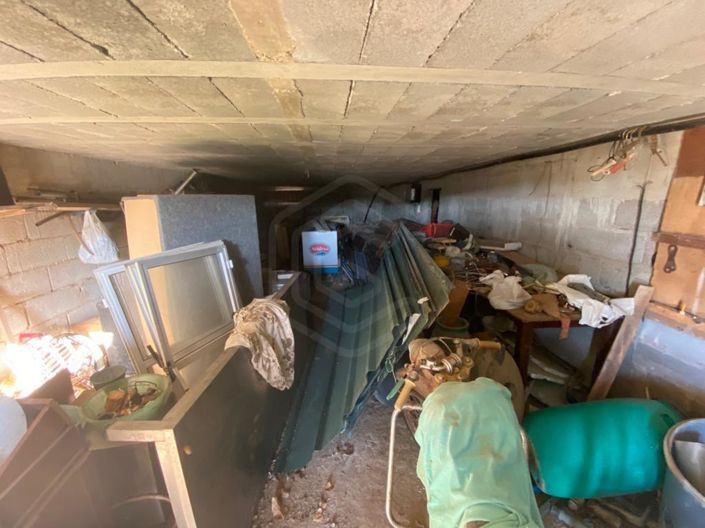 Image No.17-3 Bed House for sale