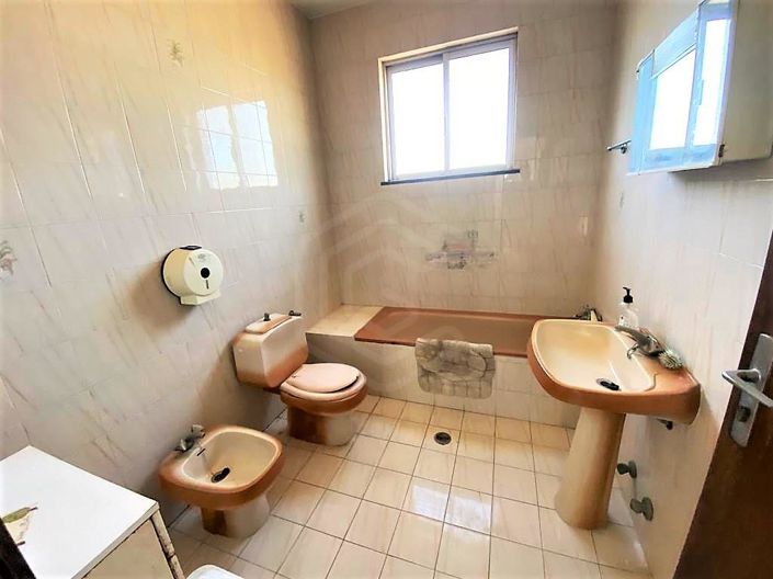 Image No.7-3 Bed House for sale