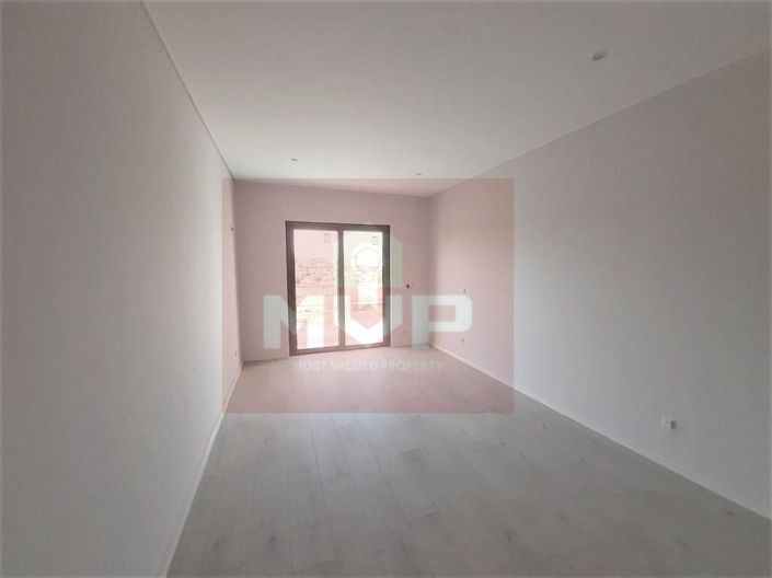 Image No.23-2 Bed Apartment for sale