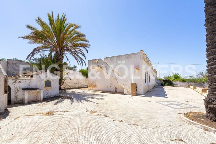 Image No.6-4 Bed House for sale