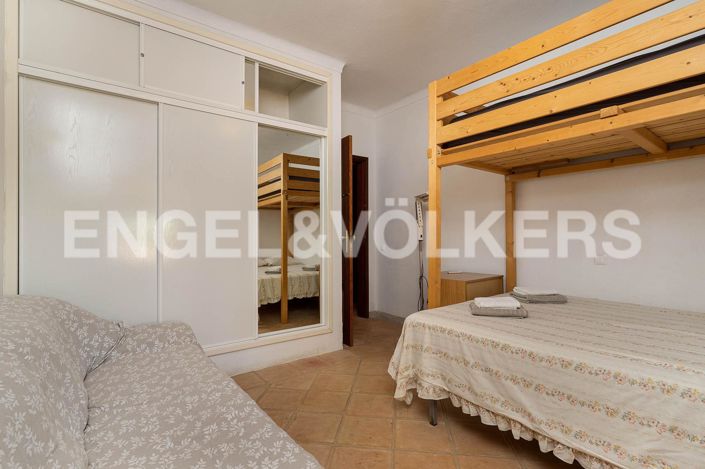 Image No.12-3 Bed House for sale