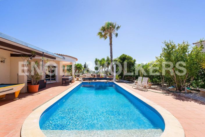 Image No.17-3 Bed House for sale