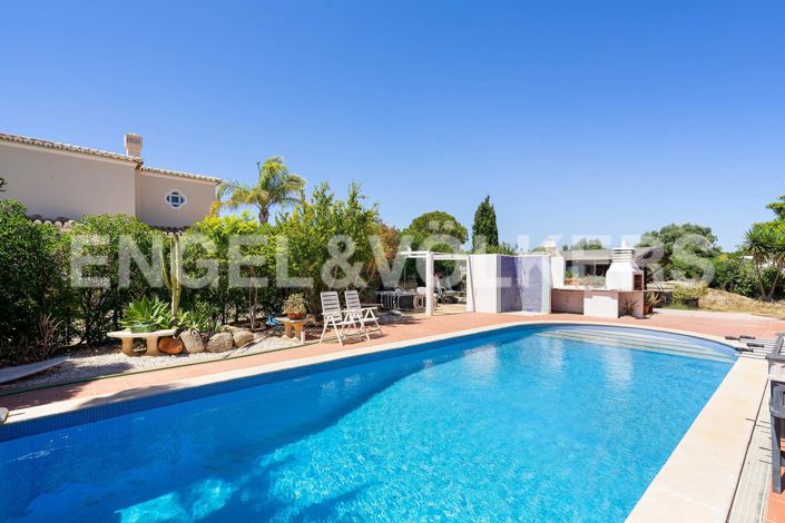 Image No.18-3 Bed House for sale