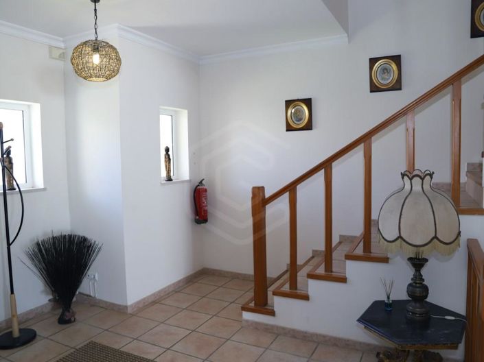 Image No.10-3 Bed House for sale